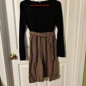 Elegant Black and Brown Patterned Dress